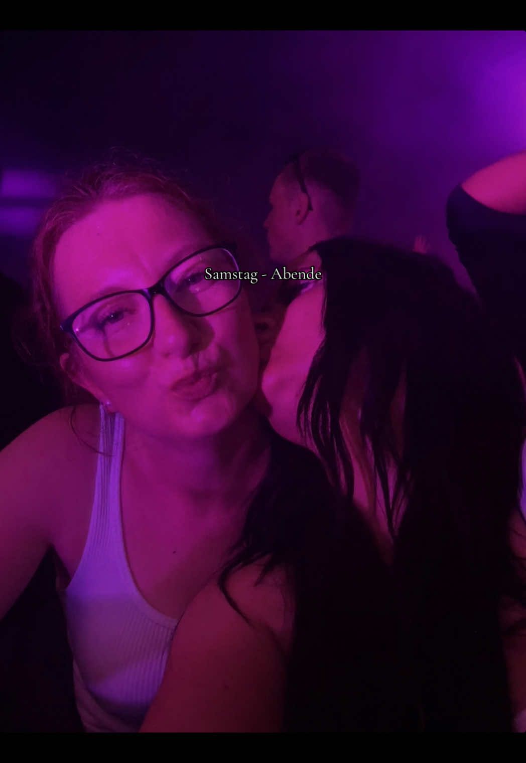 samstage 🥳 #fy #foryoupage #bestie #friendship #feiern #abschalten #wochenende #kinderfrei #samstagabend @✨Anna✨ 🩷