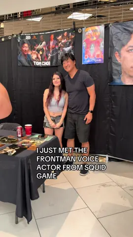 HE DOES THE FRONT MANS VOICE BEHIND THE MASK AND HE WAS AT THE MALL @Squid Game Netflix @Netflix #squidgame #squidgame3 #squidgames #squidgamenetflix #squidgameseason3 #frontman #fyp #fypシ #actor #actormeetandgreet 