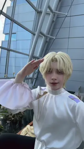 Guess who’s idea this was #cringe #hyuna #hyunacosplay #hyunaalienstage #luka #lukacosplay #lukealienstage #alienstage #alienstagecosplay #cosplay #fypシ 