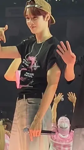 my husband♡ (also.. cant believe i captured him making a 7!!🥹) #sungchan #sungchanriize #riize #riizeedit #sungchanriizeedit #smtownconcert #smtownlondon2025 #smtown #kpop #rii7e #husband #kpopconcert #concert #edit #fyp #Love #foryou  