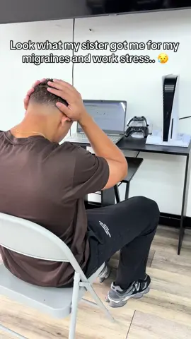 For anyone dealing with stress, migraines, anxiety, or constant headaches after work… this octopus head massager saved me. No noise, no effort—just mental peace in minutes. A real break from tension, nerves, and daily worries. Who else needs this? #MigraineRelief #StressRelief #Anxiety #Headache #MentalPeace #SelfCare #Relaxation #Calm #HeadMassager #MentalHealt