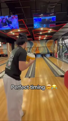 NO WAY. 😭😭 (@Ronroy Bunda) #bowling #fail #fails #trickshot #funny 