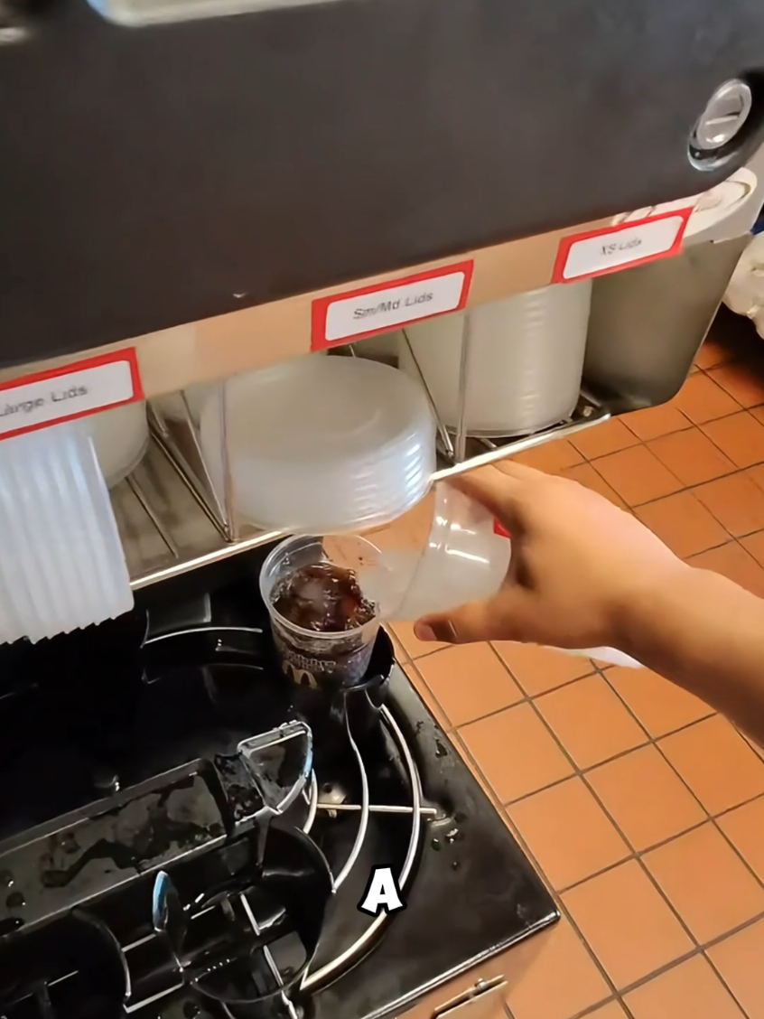 Mcdonald's Employee Secrets🍔 pt.5 #mcdonalds #mcdonaldsemployee