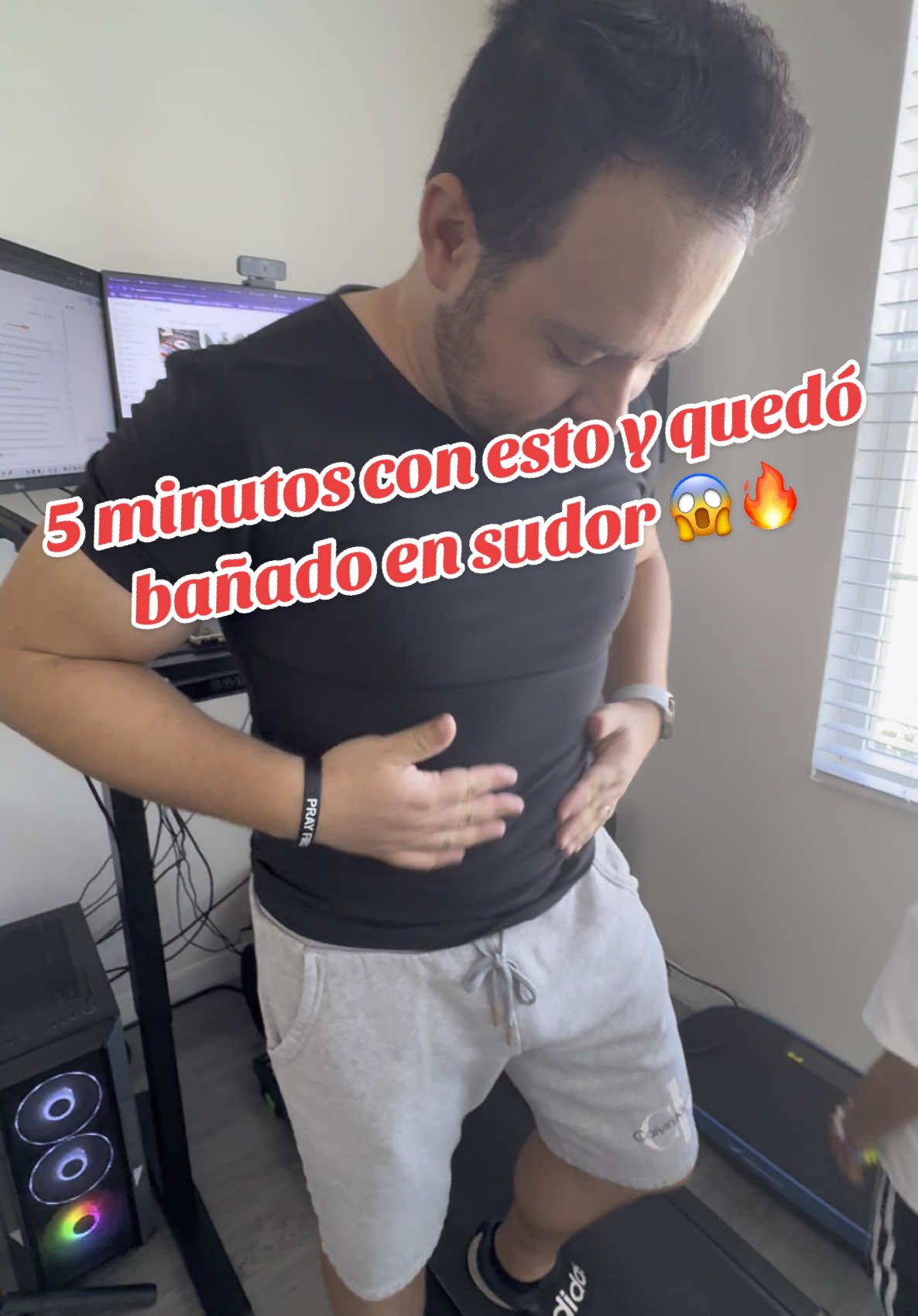 ¡Nunca lo había visto sudar así! 😳🔥 Esta camiseta sauna para hombre es una locura. Ayuda a sudar más y eliminar toxinas mientras haces ejercicio o te mueves en casa 😏💦. Literalmente, quedó empapado. Súper recomendada si quieres sentirte más ligero y fresco después de entrenar. #CamisetaSauna #SudarEsVida #BienestarTotal #TikTokMeHizoComprarlo #FitnessParaTodos #SudorPower #MomentoDetox #SaunaShirt #SweatSession #FeelGoodFit #TikTokFinds #MensActivewear #SweatGoals #DetoxVibes#dealsforyoudays #men #workout #homeworkout #gym #gymwear #ropadehombre #tshirt #Fitness 