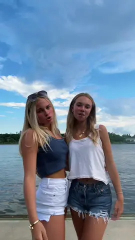 With my favorite!!@Chloe Byron 💗💗