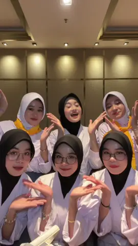 dina beda sendiri nih?🤣 #fyp #xyzbca #viralditiktok 
