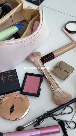 I could never be a man.  #girl #girlhood #makeup #makeuptutorial #trending #grwm 