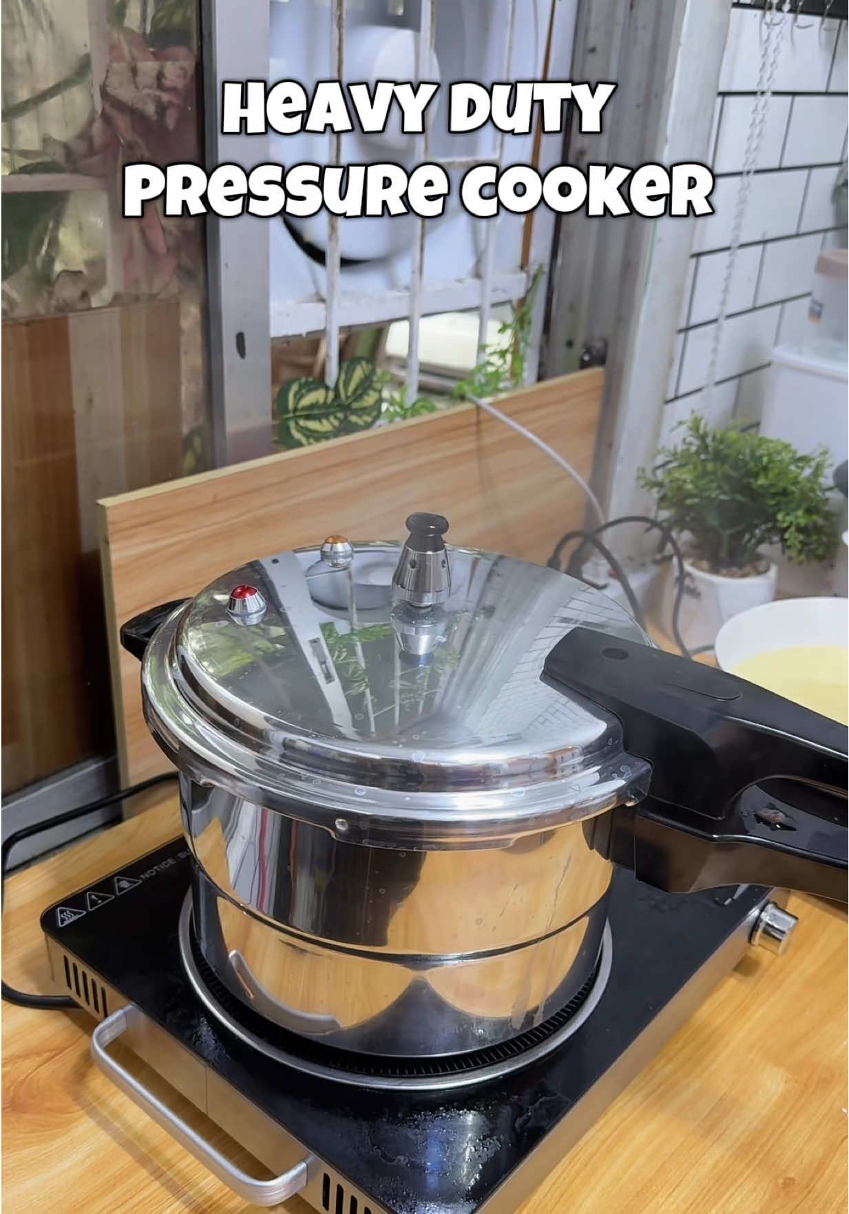 Pressure cooker heavy duty.  #pressurecooker #pressurecooking #heavydutypressurecooker #cookware