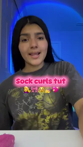 Sock curl tutorial 😽💅🎀💇‍♀️#tutorial #viral #heyyy_there_delilah #microinfluencer #sockcurls #contentcreator 