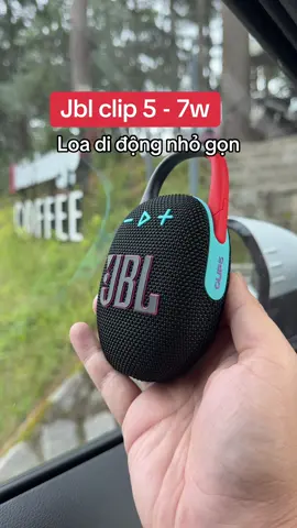 Test bass in car - Jbl clip 5 #deephouse #remix #dance #vocals #bassboosted #audio 