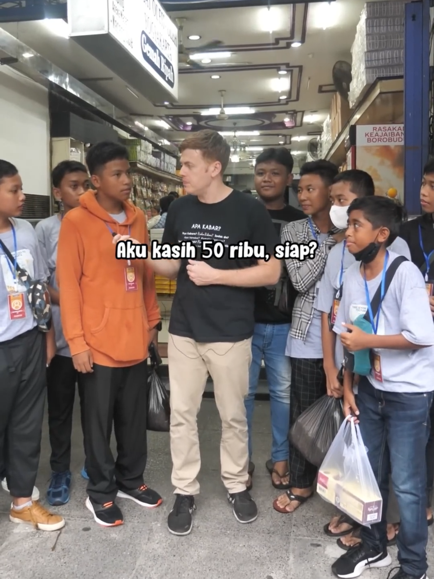 Jangan ngomong di mic dapat 50 Ribu !! . . #londokampung #bulejawa #bulejowo #ojokngomongnangic #janganbilangdimic