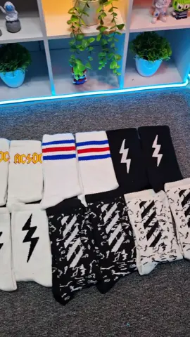 Kaos kaki murah berkualitas🤩 #kaoskaki #kaoskakicowok #rekomendasikaoskaki #kaoskakioldschool #keren 