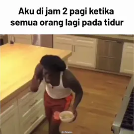 Waktunya mie tengah malam🗿 #meme #fyp #memepage #memesdaily #memevibes #editvideo 