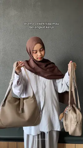 warnanya mirip mirip tapi feel-nya beda😵‍💫 cewek-cewek pasti ngerti banget struggle ini yaa kann😆 #dramacewek #dramakerja #taswanita #tasdaily #warnatas #tascewek #taslokal #relatable #girlsbelike #meme #funny #localbrandindonesia #taspagi #ootdtas #tasseharihari #tasgemas #pilihwarnadulu #arosebag 