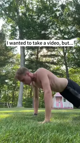 Dogs have rheir own behavior #funnyvideo #foyou #tiktok #dogsoftiktok #usa🇺🇸 #dog 
