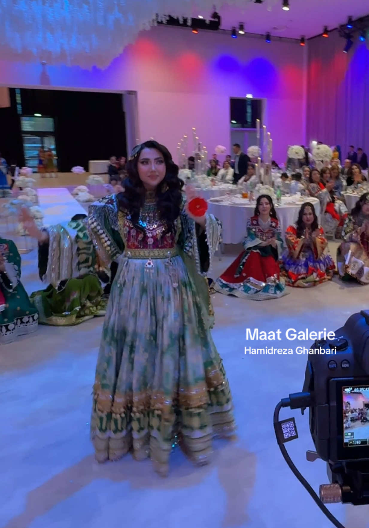 This eye catching wedding 🤩 از این عروسی خوشگلا 😍 Credit: #maatgalerie  Hamidreza Ghanbari #hochzeitstag  #weddingingermany  #afghanwedding  #عروسی_افغانی  #عروسی_لاکچری  #عروسی_افغان🇦🇫💍🕺🏻💃👏🏻  #تیک_تاک_ایرانی  #تیک_تاک_ایرانی  #پشتون_تاجیک_هزاره_ازبک_زنده_باد🇦🇫  #عروسی_ایرانی  #ایرانیان_اروپا  #مات_گالری 