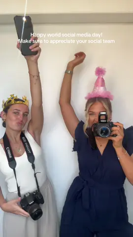 Happy world social media day!! From the social media girls at MyFirst👩‍💻🎀💜🚗 #socialmediaday #humor #officelife #team #carinsurance 