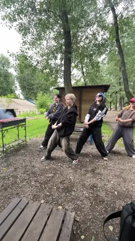 saja dachniki #dance #trend #kpopdemonhunters #sodapop #sajaboys #huntrix #dacha #дача #шашлыки #лето #каверденс #coverdance 
