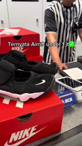 Akhirnya ada airrift yang ga kliatan jempolnya😁 #sepatunike 