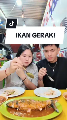 trauma makan ikan jadinya.. #dellaseptt #comedy #funny #fun #trend #dailylife #fyp 