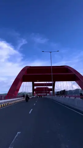 Jembatan Merah🫶 #night #holtekamp #Beach #laut  #road #senin #hits #jayapura #sentani  #malam  #road #tiktokviral #Abe #entrop #waena #jalan   #vibes #kota #japrax #view #papua #fypage #beranda #tiktokviral #papua #kotajayapura #tiktokpapua #jayapurahits #papuahits #langitbiru #ntt #ambon #aesthetics #cinematic #langitaesthetic 