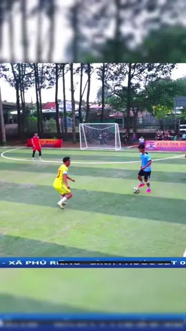 Tập đi biên futsal🔥#xuhuong #trending #dabong #bongdaphui #skills #tapluyen #futsal 