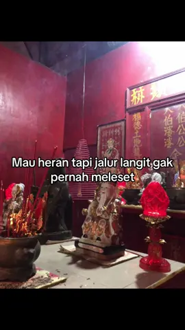 Mau heran tapi ya begitu lah #fyppppppppppppppppppppppp #chindo #thongnyin #berandafyp #jalurlangit🔥 #buddha #katakatastorywa_ #beranda #fypシ゚viral #cina #cinabenteng 