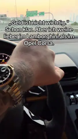 Insta: @niko.dieckhoff  #geldmachtglücklich #bestesleben #lamborghini 