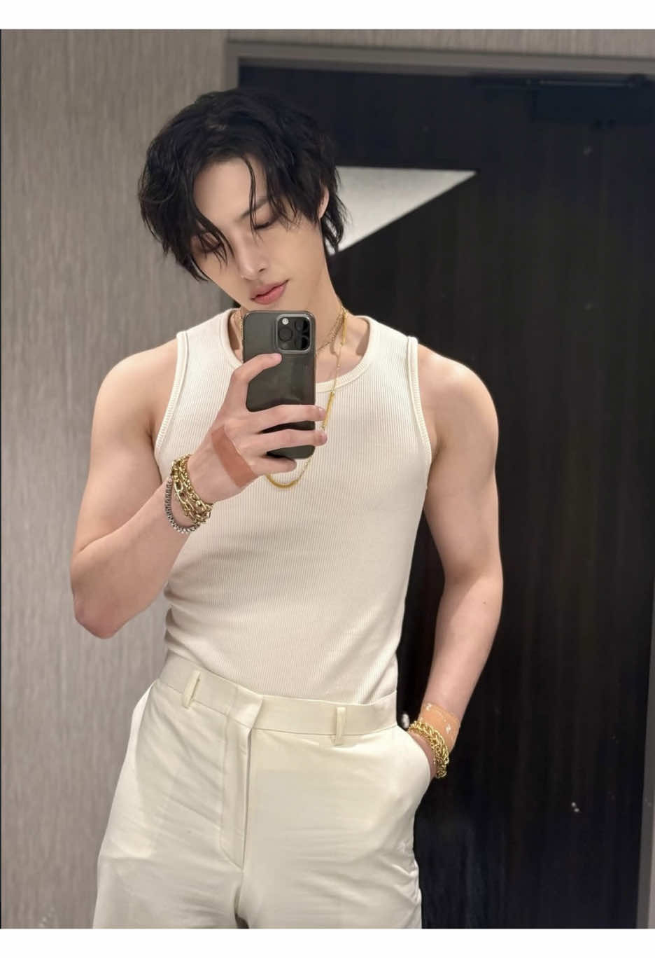 mingi pulls off accessories so well 😍🫠 #ateez #mingi #foryou 