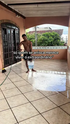 só quem se arrisca merece viver o extraordinário ✨