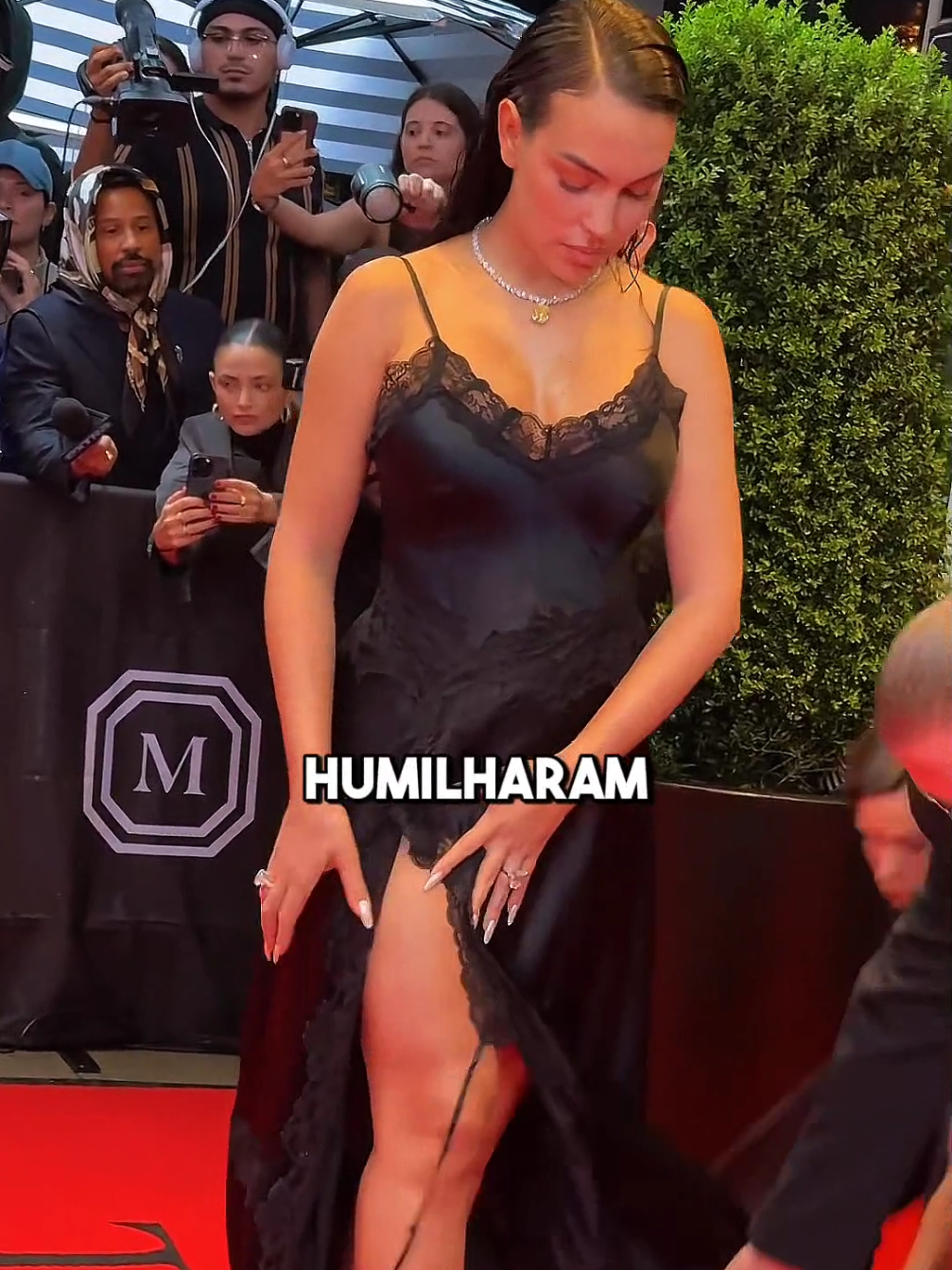 O dia que humilharam Georgina... #celebridades #curiosidades #curiosidade #georgina #georginarodriguez 