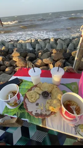 P ngopi#pantai #pekalongan #ngopi 
