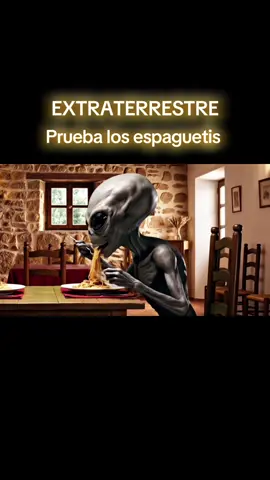 Extraterrestre gris pasa unos días como invitado de una abuela en una casa tradicional en un pequeño pueblo de montaña en España. En esta ocasión prueba los espaguetis a la boloñesa y casi no puedo hablar solo puede disfrutarlos. #alíen #extraterrestre #veo3  #inteligenciaartificial #fyp 