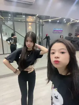 luỵ quần này...