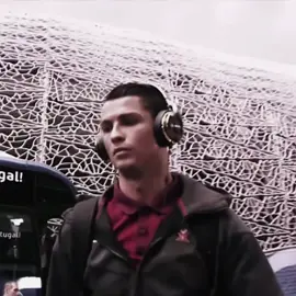 RONALDO IN RED 🐐 #mufckz #ronaldo 