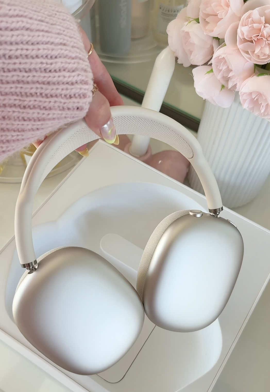 Let’s unbox together my new AirPods Max🎀✨ #apple #airpods ##airpodsmax##aesthetic##asmr##suzandiaries##vibes##Summer##thatgirl##cleangirl##soft##girly