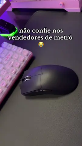 pelo menos é bonito 😔 . . . . . . #humortiktok #comédia #blackmouse #mouse #attackshark #setupidea #gametime #gameroom #gameroom #pink 