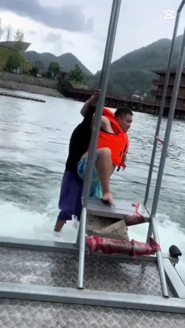 #fyp #nothingbeatsajet2holiday #darlingholdmyhands #jet2holiday #fyp #viral #trending #funnyvideos #funny #meme #memes #funny #explore #explorepage #like #summervibes #Summer 