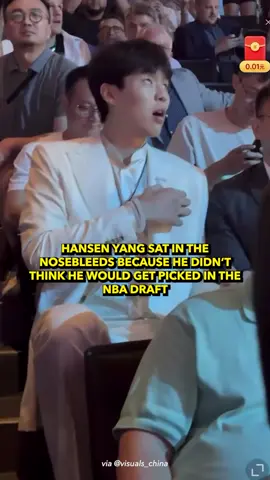 Hansen Yang sat in the nosebleeds on draft night, assuming he wouldn’t hear his name called. But to his surprise, he was selected as the 16th overall pick in the NBA Draft. A humble beginning turned into a life-changing moment, captured in real time. via: @/visuals_china 📽️Video by: Gabe Jung 🤳Click our linkinbio to sign up to our daily newsletter. 📰Follow us for the latest Asian News @NextShark #news #reel #hansenyang #nbadraft2025 #draftmoment #underdogstory #nba2025 #nbapick16 #basketballjourney #humblemoment #dreamcometrue #nbadreams #nbafuture #draftnight #SportsNews #basketballlife #fromthetoprow #nbarookie #risingstar #nbastory #shockpick #athletejourney