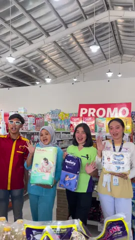 Popok habis, bunda bingung? 😩 Jangan khawatir! Di Toko Makmur semua lengkap! Mau Makuku, Sweety, atau Mamypoko, semua ada! Yang penting, buruan belanja di Makmur dan serbu semua promonya! CUSSSS DEH! 💨 #tokomakmurmakinmurah #tokomakmursurabaya #tokomakmursidoarjo #tokomakmurgresik #promotokomakmur #promomurah #promohemat #belanjaditokomakmur #belanjamakinmurah #belanjamakinhemat #fyp #fypdongggggggg 