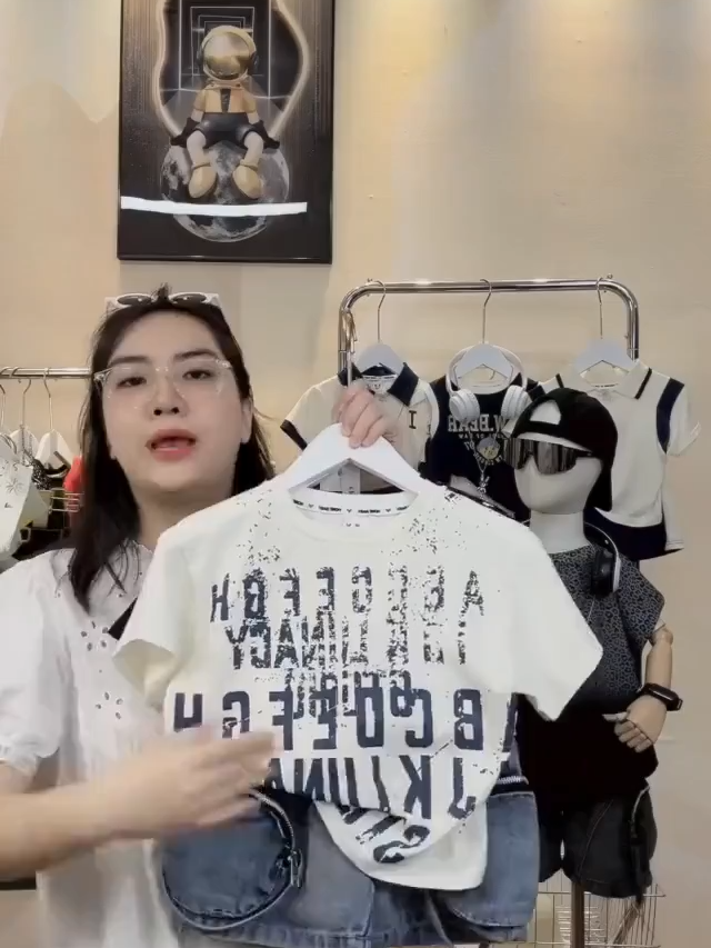 🔥 Outfit siêu ngầu cho bé trai – Style Hàn Quốc cá tính! 💥 Giá chỉ từ 155k, nhận ngay voucher Extra giảm thêm tới 15% 🎁 Tặng đồng hồ bất kỳ cho bé – Số lượng có hạn 🚛 THỨ 2 FREESHIP toàn quốc, chốt đơn lẹ tay kẻo hết size! #VoucherExtra #DealXịnChoBé #ThoiTrangBeTrai #DoDepGiaTot #ShopMeBim #TikTokShop #SanDealTiktok #OutfitHanQuoc