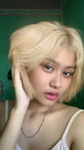 warna nya cuma beda dikit 
