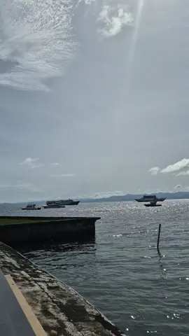 Pantai falajawa. #ternate #malukuutara #traveling 
