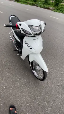 Mưa quá không dám cho xe ra ngoài🗿#wave #ưave110 #honda 