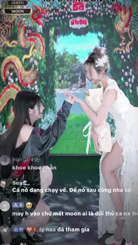 Sau bao ngày cưỡng hôn ngta nay ẻm đã được đền đáp bằng một đám cưới 🤣 ăn cơm toá no luôn 😍 @Moon 🌙🍉 @Carina 