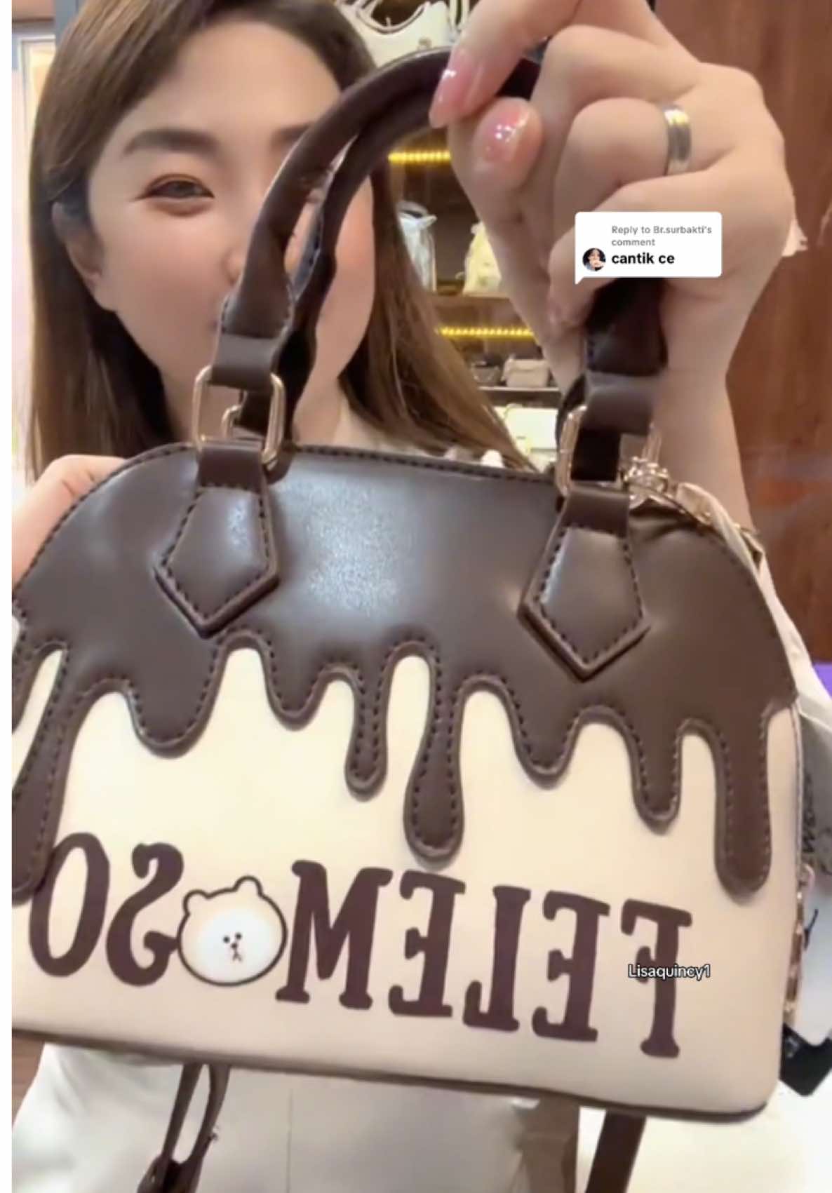 Replying to @Br.surbakti dapet dustbag dan dapet dus tas mewah say 😍 #lisaquincy #racunlisaquincy1 #taswanita #felemoso #diskon #murahbanget 