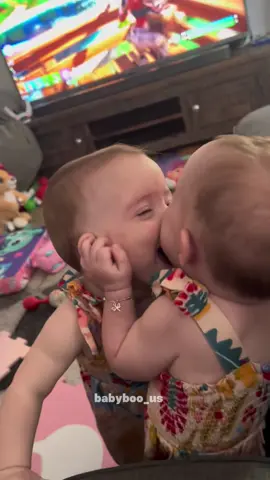 Life of twins 😆 #funny #hilarious #tiktok #usa #viral #fyp #fypシ 
