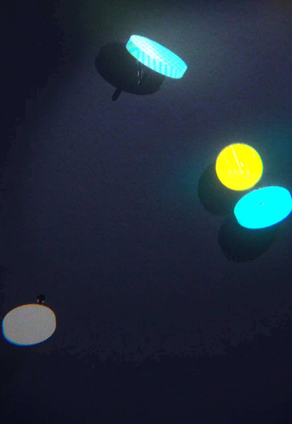 👇 Can you guess the song? #GuessTheSong   #AuldLangSyne   #蛍の光   #卒業ソング   #FarewellMelody   #MusicBall   #日本の童謡   #クラシックメロディ   #TikTok音楽クイズ   #NameThatTune   #懐かしい音楽   #お別れの歌   #時を越えた名曲  
