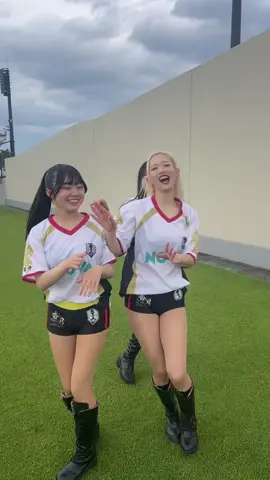 NGバージョン✋🏻🆖 迫ってくるMinamiと間違えて逃げるYurika🤣 (ちゃんと仲良しです👩‍❤️‍👩) #いわてグルージャ盛岡 #LipsDancers #リップスダンサーズ #Dance #岩手 #盛岡 