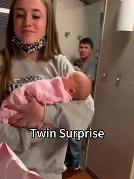 Twin surprise 🥰🥰#surprisetwins #surprise #twins #identicaltwingirls #surprisetwinsatbirth #twinsbaby #doubleblessings 